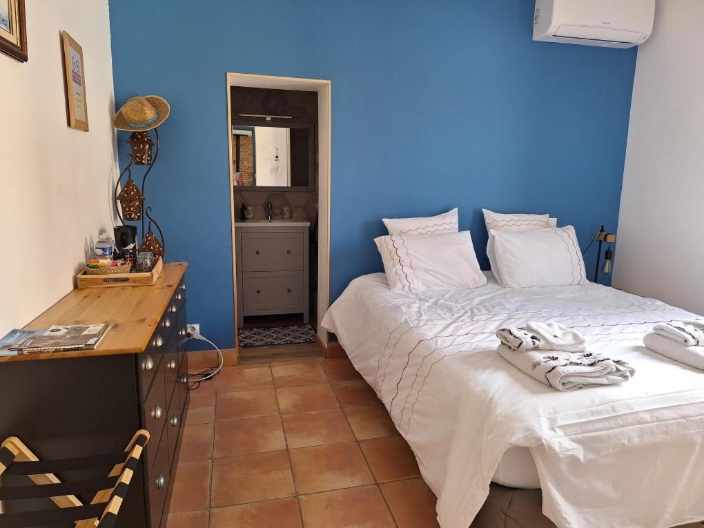 La Halte Des Cedres Apartment Saint-Sulpice  Bagian luar foto